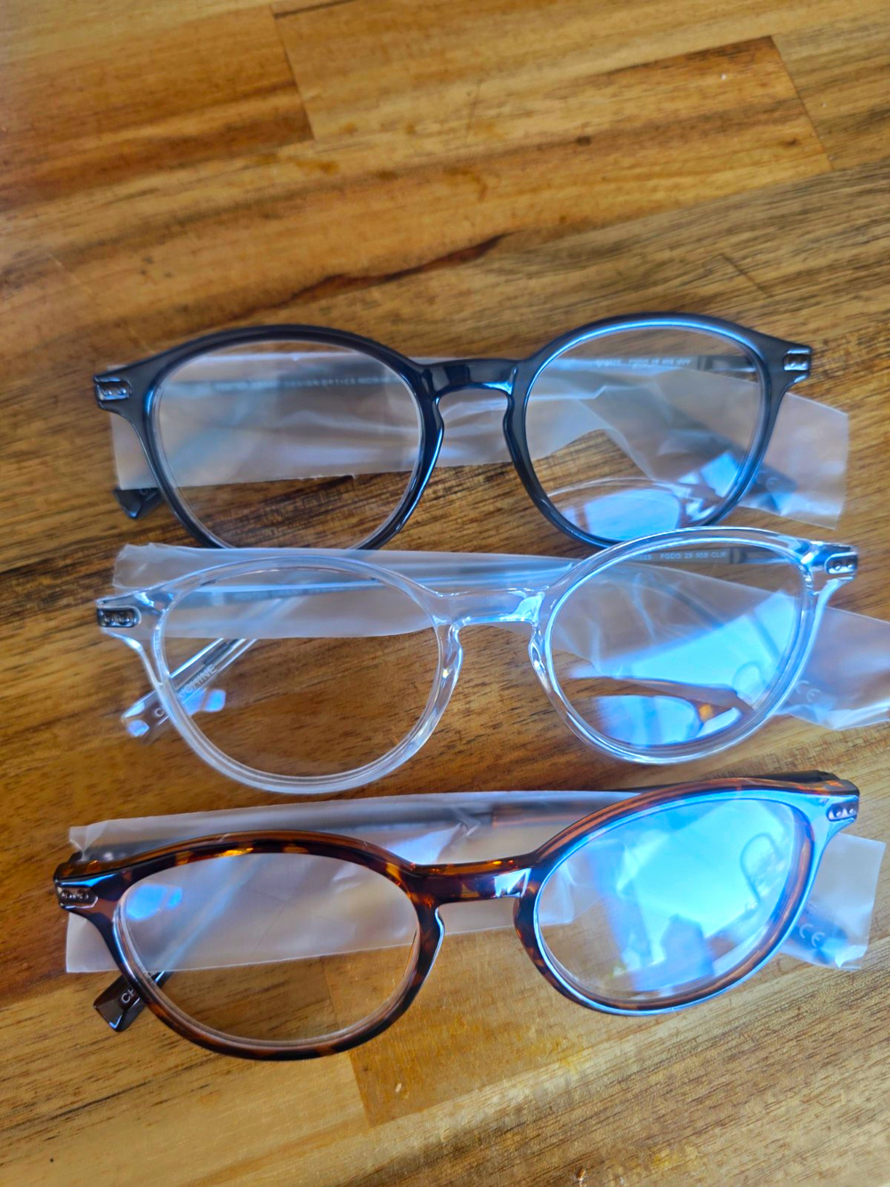 Foster Grant Design Optics #809 +2.50 Reading Glasses 3-Pack w/ Case Costco